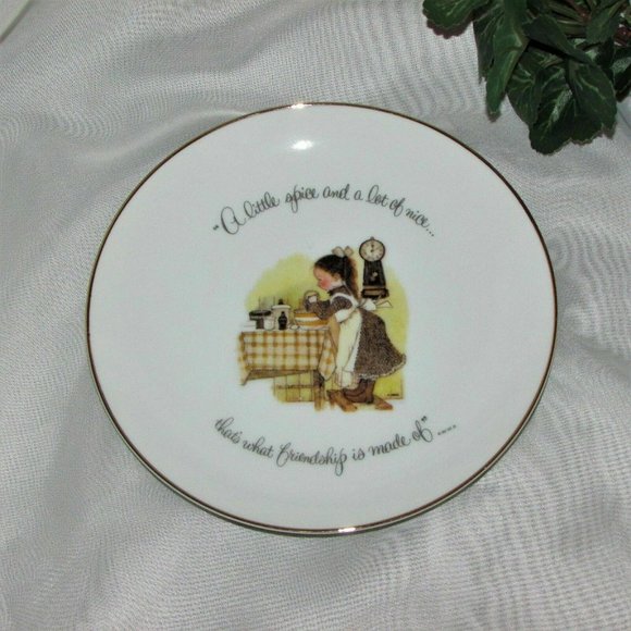 1970's HOLLY HOBBIE Collector Plate A Little Spice & A Lot of Nice Vintage - Picture 3 of 4